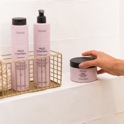 teknia-frizz-control-conditioner-leave-in-300-ml.jpg