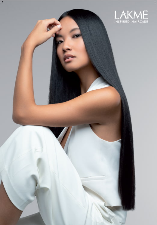 mujer asi&aacute;tica de pelo negro