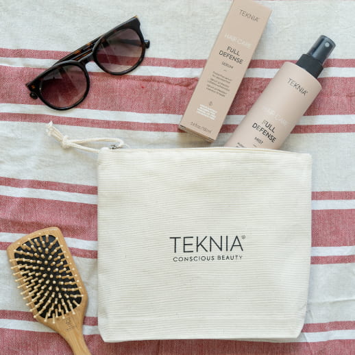 neceser eco con productos Teknia Full Defense